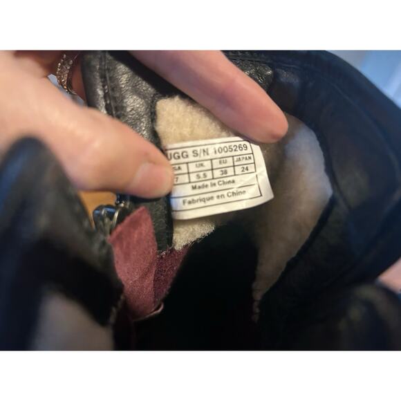 UGG Simmens Women's Size 7.5 Grey Leather Boots, Waterproof, Wool-Lined size 7.5 - Picture 5 of 5